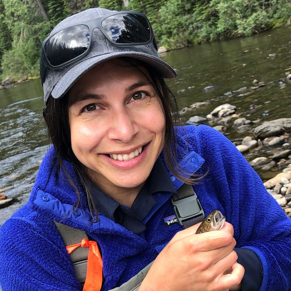 Dr. Analisa Lazaro-Côté