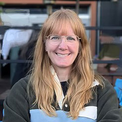 Lesley Peterson